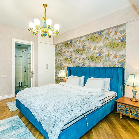 Crystal Luxury Apartment On Baku-3