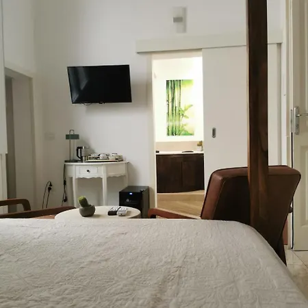 Dimora San Biagio Suites&Apartment-3