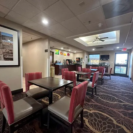 Quality Inn Perryville I-55-3