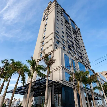 Tri Hotel Premium Itapema-3