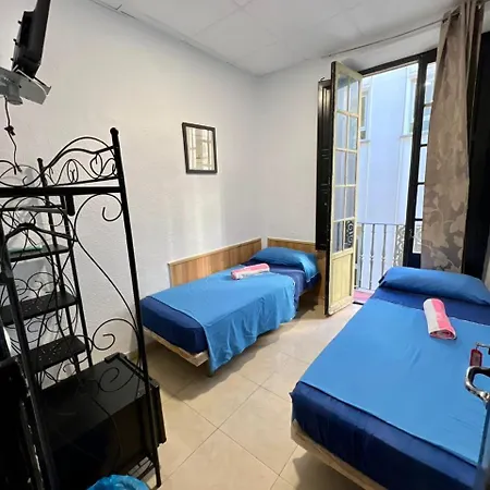Hostal Milan-3