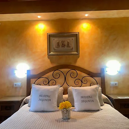 Hostal Segovia Adults Only-2