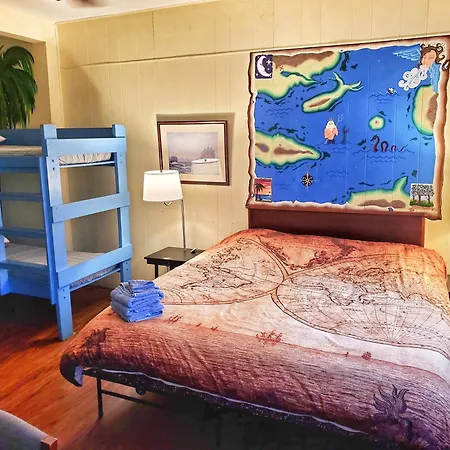 The Pirate Haus Inn-2