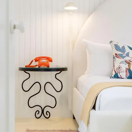 Silver Sands Motel & Beach Bungalows-3