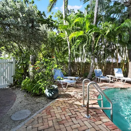 Tranquillity Guest House-2