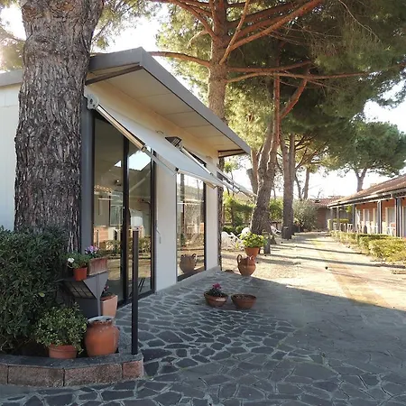 Appartamenti Villaggio Internazionale-2