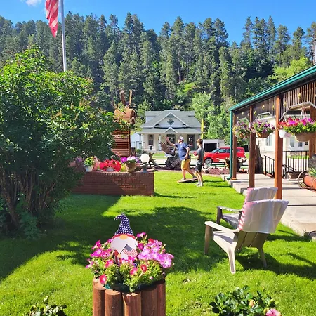 Cedar Wood Inn-2