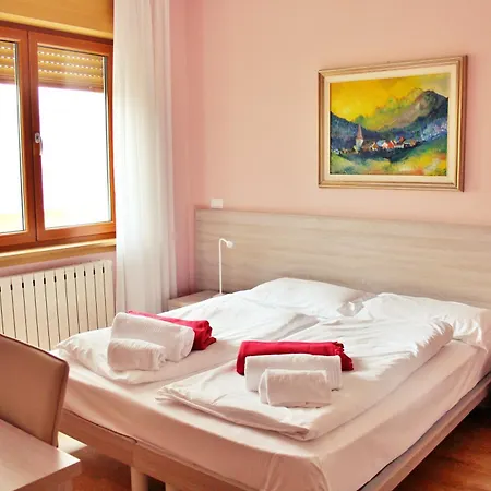 Adriatico Rooms-3
