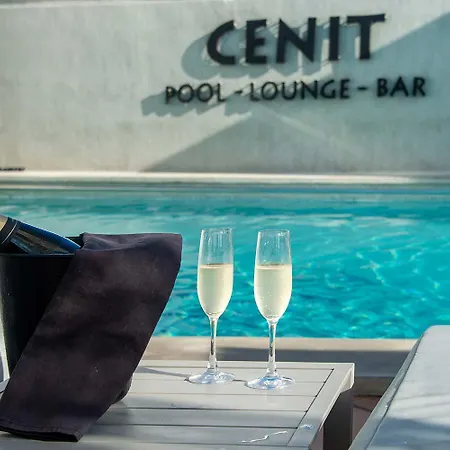 Hotel Cenit&Apts. Sol y Viento-2