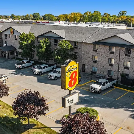 Super 8 By Wyndham Mt. Pleasant-3