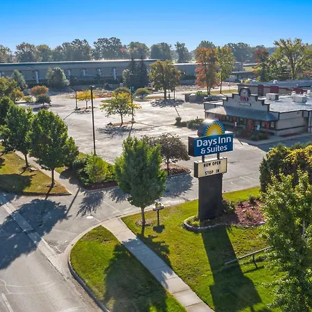Days Inn & Suites By Wyndham Mt Pleasant-2