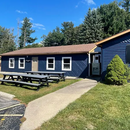 Lake Bluff Inn And Suites-3