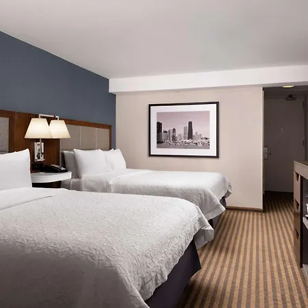 Hampton Inn Chicago Downtown/Magnificent Mile-3