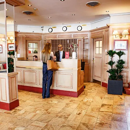 Hotel Astoria-3