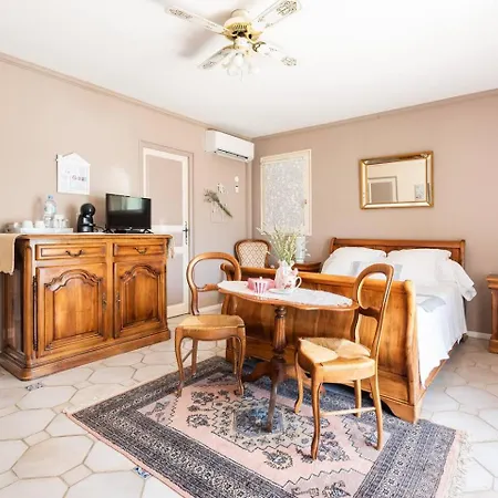 Chambre et table d'hôtes Villa Pomponette-2