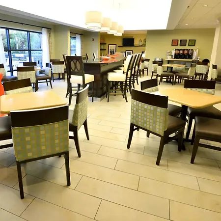 Hampton Inn Wilmington-Medical Park-2