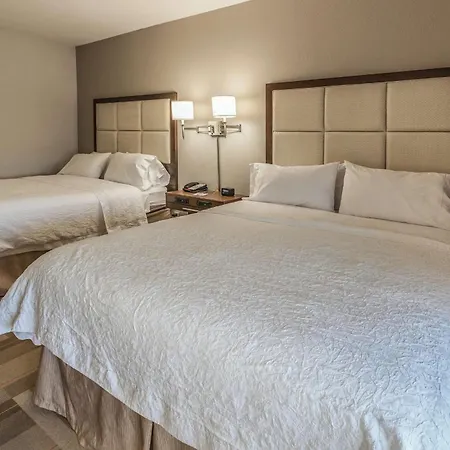Hampton Inn Colorado Springs-Airport-2