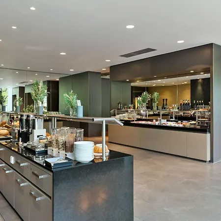 Doubletree By Hilton Vienna Schonbrunn-3