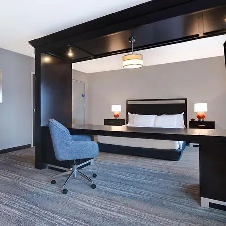 Hampton Inn & Suites Seattle/Federal Way-2