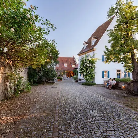 Villa Sommerach-2