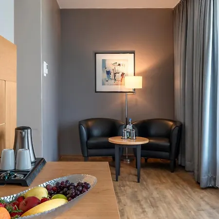 PLAZA Premium Köln-3