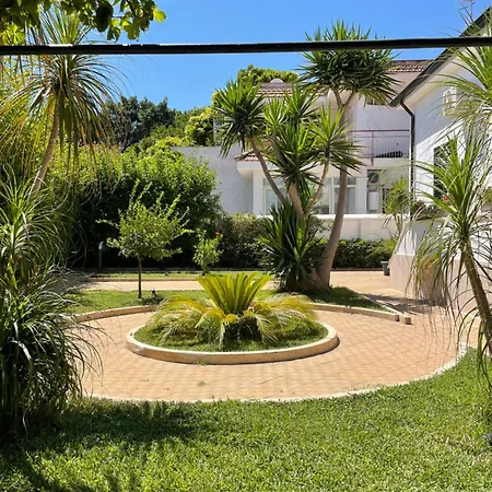 Alemar Bed & Breakfast-3