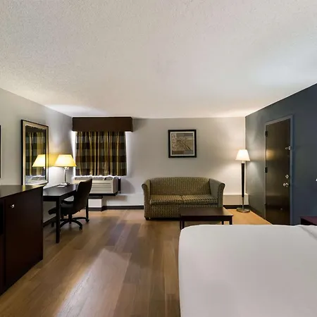 Clarion Hotel San Angelo Near Convention Center-2