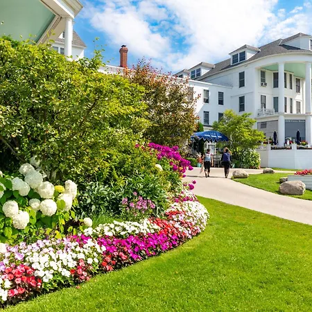 Island House Hotel-3