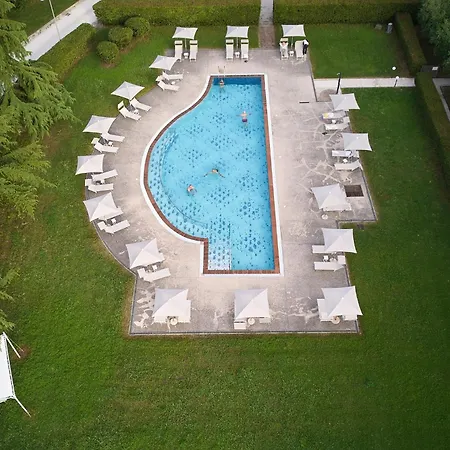Delfina Palace Hotel-3