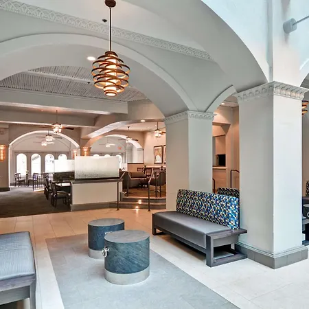 Embassy Suites By Hilton Miami International Airport-3