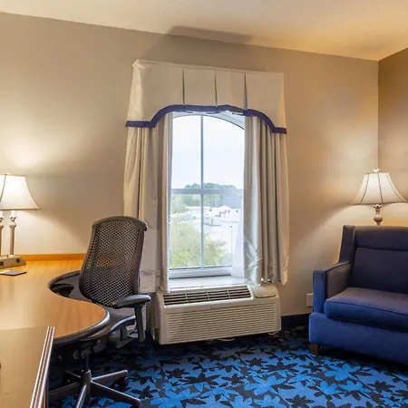 Hampton Inn & Suites Jacksonville Deerwood Park-2