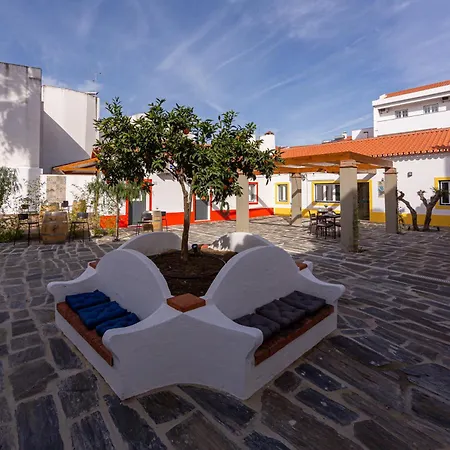 Luxury Palm Suites-3