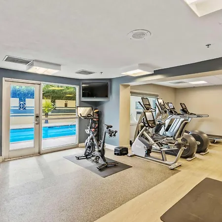 Doubletree By Hilton Charlotte Uptown-3