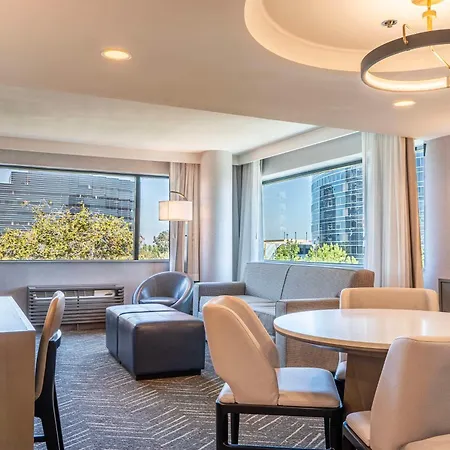 Doubletree By Hilton Orange County Airport-3