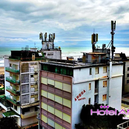 HOTEL AMBRA - Fronte Mare - Vicinissimi al Centro-3