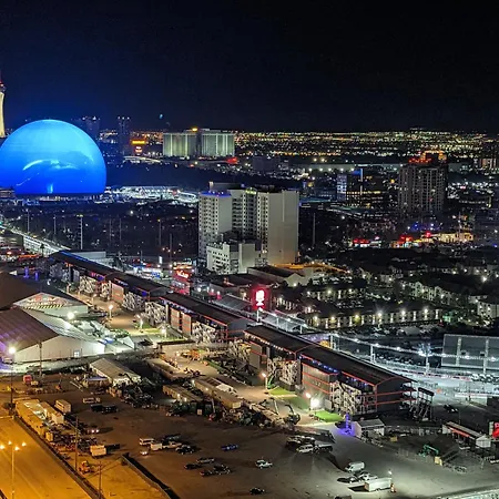 Penthouse Suite With Strip View At The Signature At Mgm Grand-2