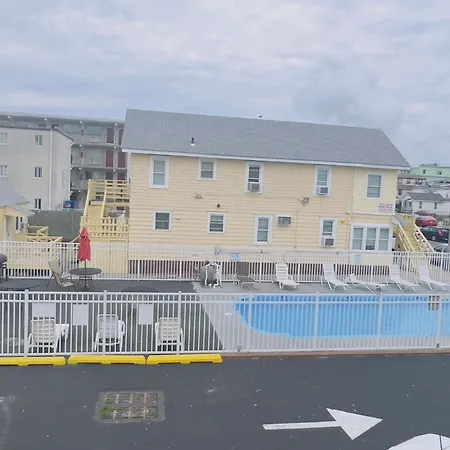 Dry Dock Motel-2