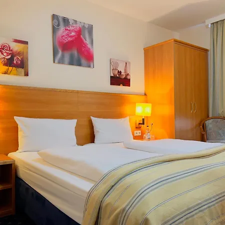 Elbbrücken Hotel-3