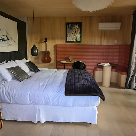 Bien Loin d'Ici Spa B&B-3
