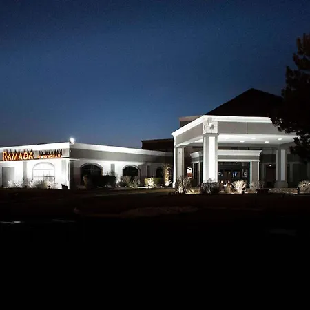 Ramada By Wyndham North Platte-3