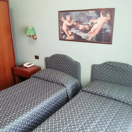 Hotel Emilia-2