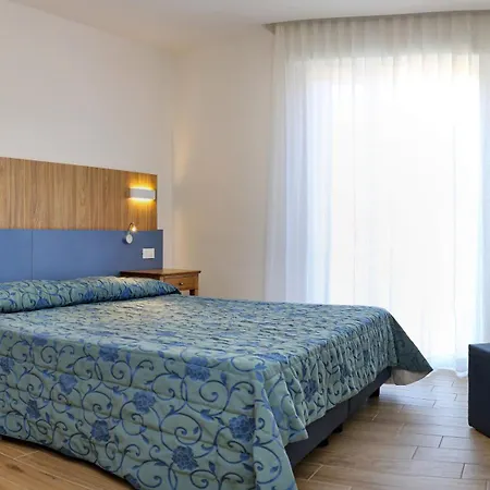 Hotel Marina-2