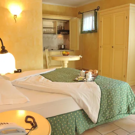Hotel Villa Del Parco-2