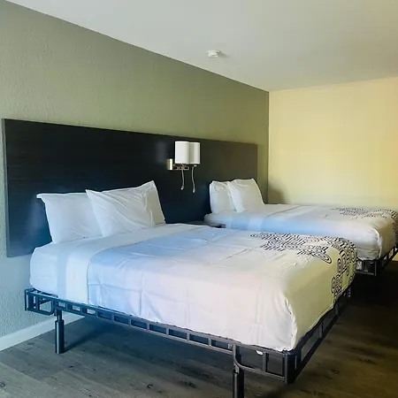 Bourbon Capital Inn-3