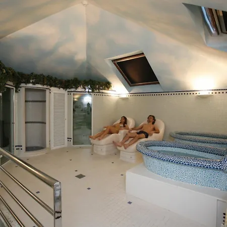 Gran Hotel Balneario De Puente Viesgo-3
