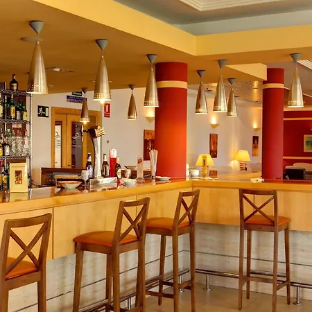 Hotel Punta Del Cantal-3