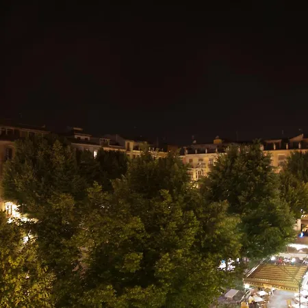 Khu Hotel-2