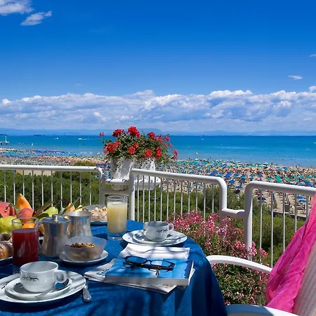 Grand Hotel Playa-2