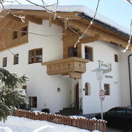 Vronis Waldhaus Adults Only-2