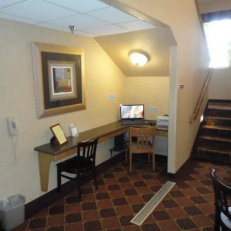 Days Inn By Wyndham Rapid City-2